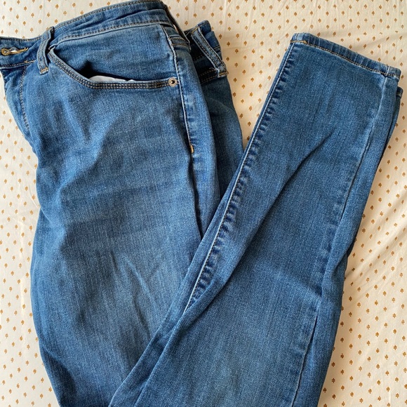 Universal Thread High Rise Skinny Jeans - Picture 4 of 4